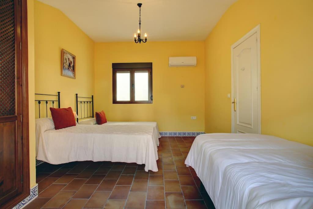 Apartamento Duplex Centro Con Garaje Gratuito Ronda Luaran gambar